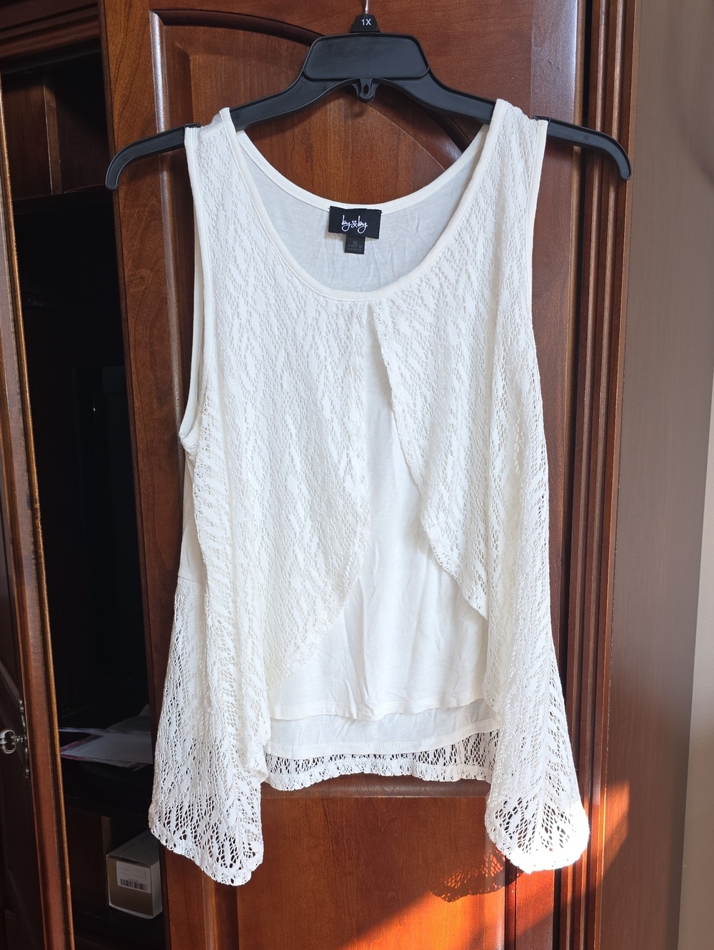 by & by Lace Flyaway Overlay Sleeveless Tank XL